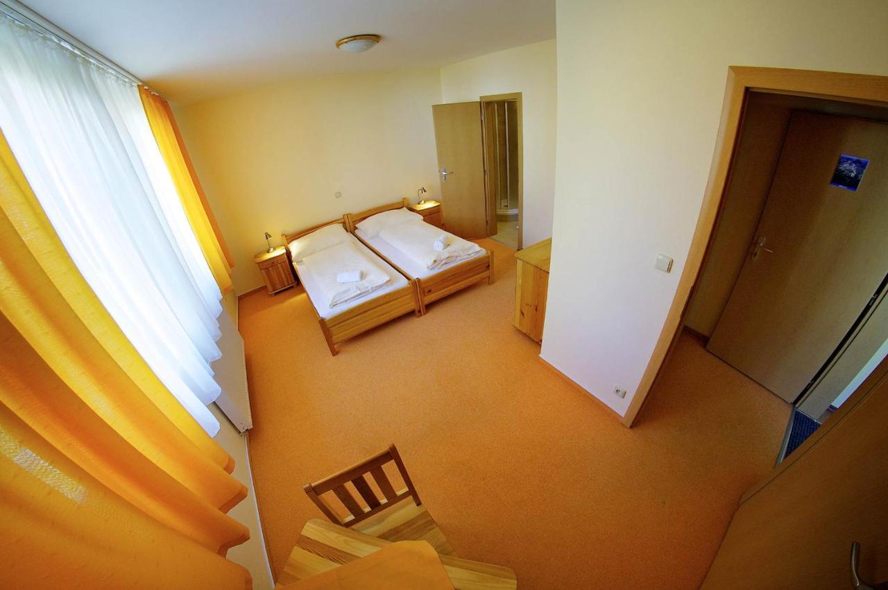 فندق Privat Galfy Vysoké Tatry الغرفة الصورة